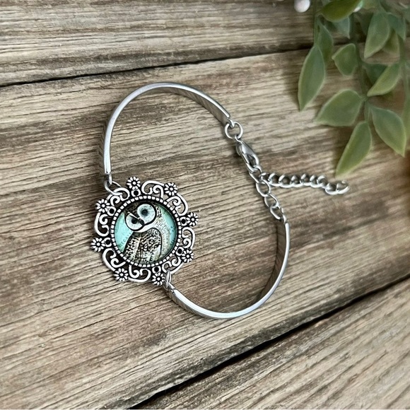 OWL Charm Bracelet NEW - Picture 3 of 8